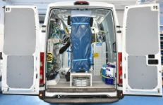 00_Daily Iveco allestito da Syncro System con supporto speciale per gazebo
