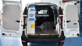 01_Allestimento piccolo furgone per manutenzione ascensori