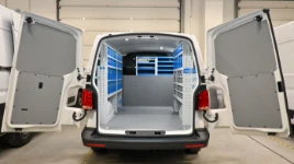 01_Allestimento su tre pareti per Transporter T6 per commercio e riparazione macchine da caffè espresso