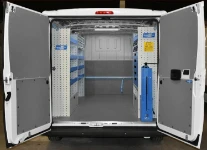 01_Fiat Ducato con ripiani di scaffalatura per idraulico 