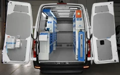 01_Mercedes Sprinter con arredamento per assistenza autolavaggio