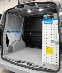 02_Parete sinistra Custom con accessori di bloccaggio 