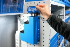 02_Portafascette a tre scomparti integrato nell’allestimento Syncro 