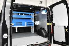 03_Accessori per furgone Syncro sulle pareti di Custom per elettricista