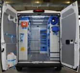 03_Cassetti scaffali e arrotolatori su Ducato 
