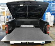 03_Estrazione della slitta dal cassone del Dodge Ram