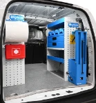 03_Parete destra di Berlingo con cassetti, contenitori e portamorsa Syncro 