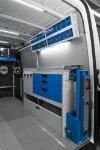 03_Parete destra Sprinter Mercedes con banco di lavoro e portamorsa per furgoni 