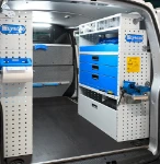 03_Parete destra VW Transporter con cassetti e portamorsa estraibile 