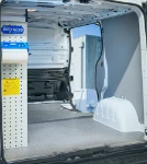 04_Dalla porta scorrevole, accessori di bloccaggio su paratia Courier per elettricista (1)