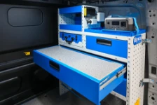 04_Dettaglio scrittoio su Custom 