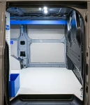 04_Visione dalla porta scorrevole della parete destra di Custom attrezzata (1)