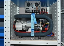 06_Compressore portatile su Crafter per idraulico