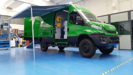 08_Veranda con gambe di sostegno per Daily Iveco