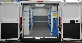 10_Fiat Ducato con arredi Syncro Ultra su entrambi i lati