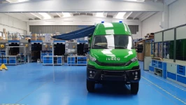 10_Segnalatori luminosi sul tetto di Daily per guardia forestale