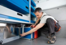 10_Sistema fermavaligie a terra per furgoni