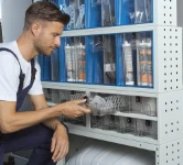 11_Cassettino estraibile con divisorio centrale