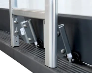 Aggancio inferiore scaletta esterna furgone