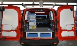 Allestimento con cassetti sottopianale per Connect