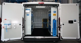 Allestimento Jumper L1 H1 con scaffali e cassetti