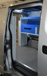 Allestimento NV200 Nissan dalla porta laterale
