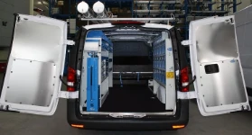 Allestimento Vito Mercedes su due lati