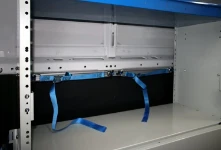 Barra alluminio con cinghie nell'allestimento