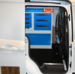 Dettaglio dello scaffale montato nel Courier