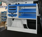 Doblò con portavaligette estraibili e allestimento su un solo lato