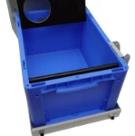 Grande scomparto per riporre materiali alla rinfusa