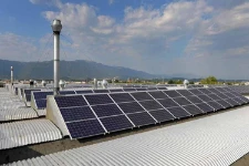 Impianto fotovoltaico sul tetto dello stabilimento di via Portile di Syncro