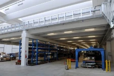 Interno nuova sede Francom Spa. Zona taglio e piegatura lamiere. 