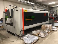 Macchina laser Francom nel nuovo stabilimento di via Portile