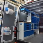 Officina mobile su Sprinter per frigorista lato sinistro