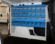 Scaffale con contenitori per Combo Opel