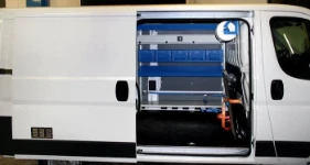 Scaffali e presa d'aria per allestimento Jumper