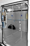 Sprinter con rivestimento interno e pali fermacarico