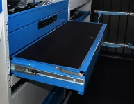 Tutto il necessario per il lavoro di elettricista a bordo di veicolo commerciale allestito da Syncro System